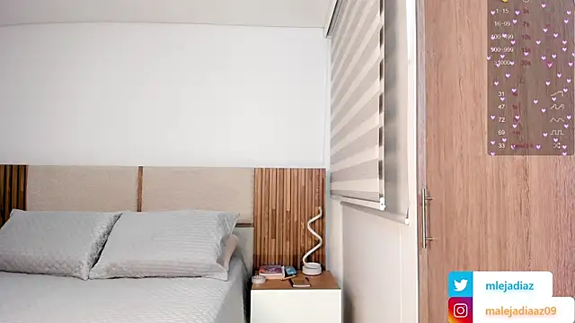 Snapshot of MalejaDiaz_ chatting on September 27, 5:40 pm MalejaDiaz  online show from September 27, 5:40 pm