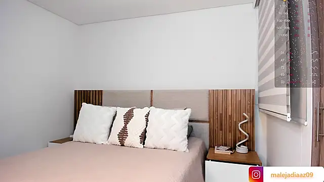 Snapshot of MalejaDiaz_ chatting on April 27, 5:44 pm MalejaDiaz online show from April 27, 5:44 pm