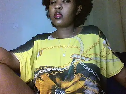Snapshot of Thickyannah chatting on November 20, 11:37 pm Thickyannah online show from November 20, 11:37 pm