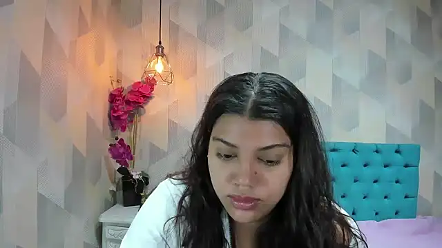Snapshot of LindaBreeS chatting on May 20, 2:34 pm LindaBreeS online show from May 20, 2:34 pm