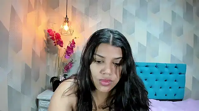 Snapshot of LindaBreeS chatting on May 27, 1:30 pm LindaBreeS online show from May 27, 1:30 pm