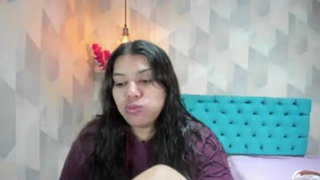 Snapshot of LindaBreeS chatting on June 4, 1:39 pm LindaBreeS online show from June 4, 1:39 pm