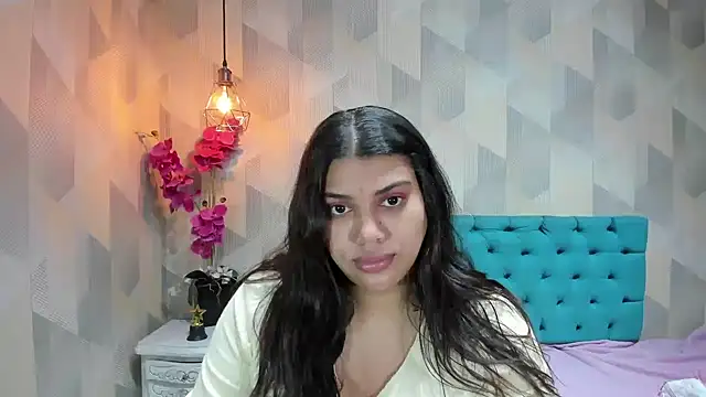 Snapshot of LindaBreeS chatting on June 26, 1:15 pm LindaBreeS online show from June 26, 1:15 pm