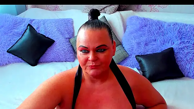 MilanaBiegert online show from October 9, 8:01 am