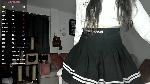 Snapshot of katty_snow chatting on February 9, 12:28 am katty snow online show from February 9, 12:28 am