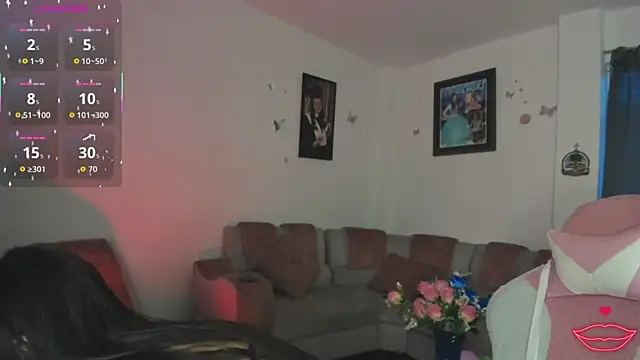 Snapshot of katty_snow chatting on April 25, 11:02 pm katty snow online show from April 25, 11:02 pm