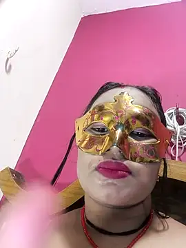 Snapshot of sexychutxxx7 chatting on July 6, 5:15 pm sexychutxxx7 online show from July 6, 5:15 pm