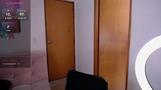 Emii Sweet online show from March 7, 7:55 pm