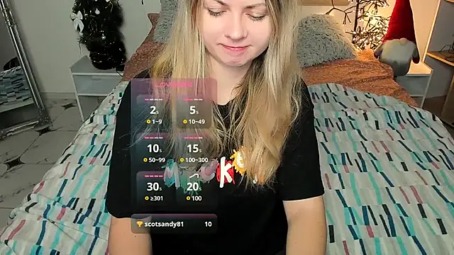 SmilingEmily  online show from December 15, 7:35 am