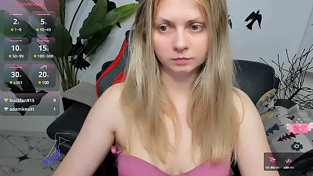 SmilingEmily  online show from February 7, 9:37 am