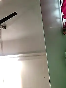 Snapshot of sexyindi_couple chatting on January 26, 7:21 am sexyindi couple online show from January 26, 7:21 am