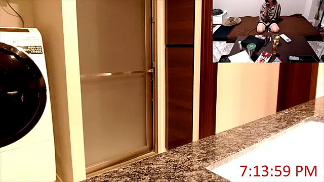 Snapshot of Musabetsu-Ikaseya chatting on February 6, 10:15 am Musabetsu-Ikaseya online show from February 6, 10:15 am