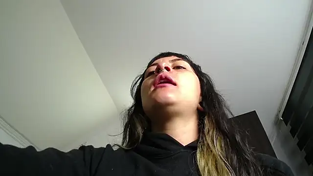 Naughty Kittenm online show from December 17, 10:54 am