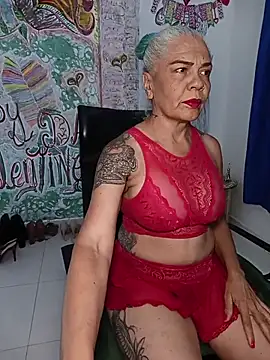 freyadevil333 online show from February 19, 6:42 am