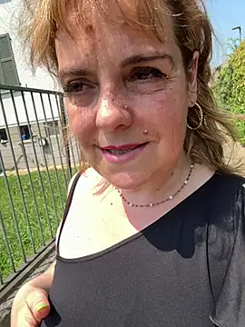 Snapshot of Sunbelxx chatting on June 27, 12:22 pm Sunbelxx online show from June 27, 12:22 pm