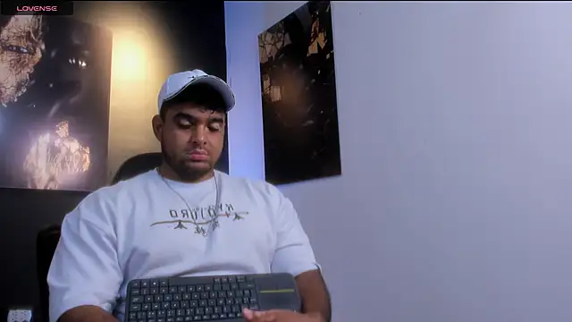 Big furry bear13 online show from November 10, 3:33 pm