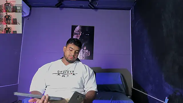 Big furry bear13 online show from April 15, 2:51 am