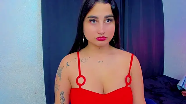 Snapshot of sunshine_uwu22 chatting on June 16, 5:37 pm sunshine uwu22 online show from June 16, 5:37 pm