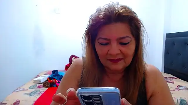 maturehot649 online show from October 21, 10:54 pm