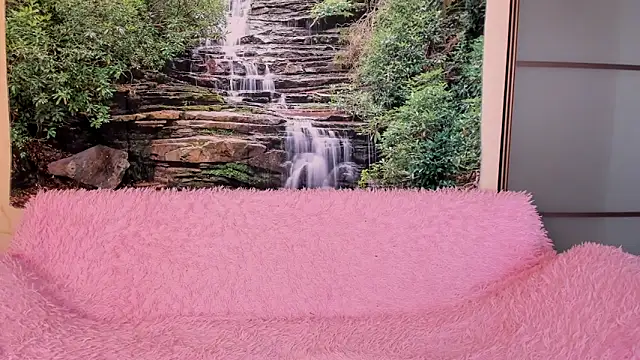 Ksuhesa online show from April 16, 8:15 am