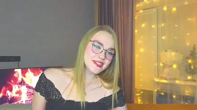 Aurora Golden1 online show from December 23, 3:55 pm