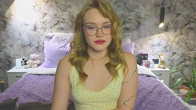 Aurora Golden1 online show from October 18, 5:25 pm