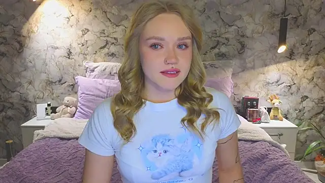 Aurora Golden1 online show from October 19, 4:51 pm