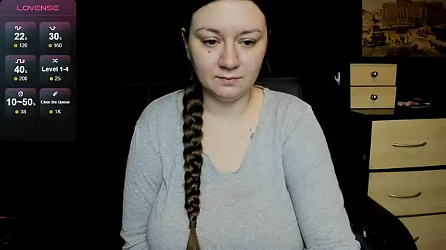 Snapshot of AlisaBacker chatting on April 25, 2:36 pm AlisaBacker online show from April 25, 2:36 pm