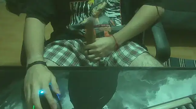 Snapshot of bnj181407 chatting on March 9, 7:45 am bnj181407 online show from March 9, 7:45 am