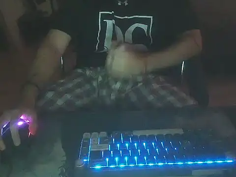 Snapshot of bnj181407 chatting on March 16, 7:51 pm bnj181407 online show from March 16, 7:51 pm