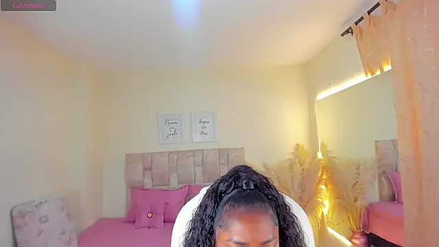 Snapshot of Ananya_Kay01 chatting on April 24, 1:02 pm Ananya Kay01 online show from April 24, 1:02 pm