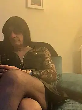 Snapshot of Sissy_Ambre chatting on March 14, 10:27 pm Sissy Ambre online show from March 14, 10:27 pm