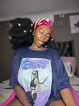 Candy-Heart online show from March 2, 9:54 pm