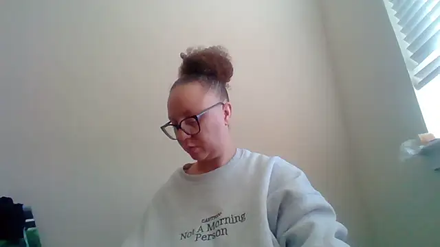 Paisleehaze online show from March 1, 6:10 pm