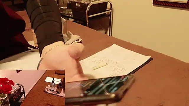 Snapshot of Hanabi-hentai chatting on January 27, 11:32 am Hanabi-hentai online show from January 27, 11:32 am