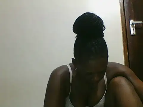 Snapshot of Sweetblackgal3 chatting on June 22, 3:53 pm Sweetblackgal3 online show from June 22, 3:53 pm