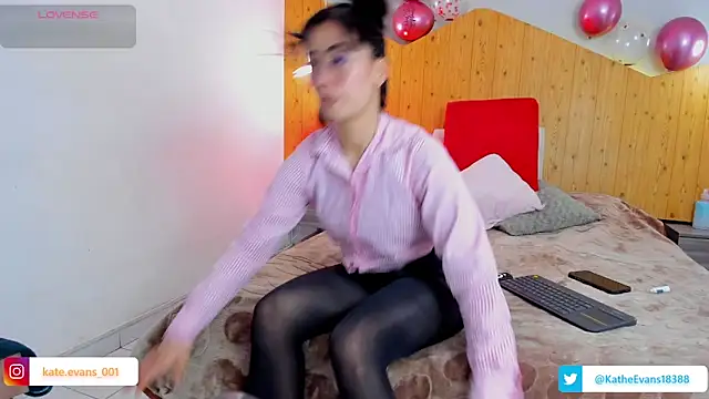 kate evans1 online show from September 17, 6:15 am