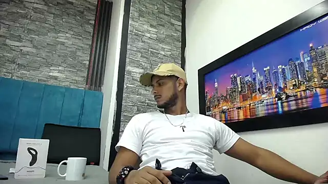 Chris Dick23 online show from February 18, 7:04 am