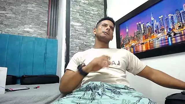 Chris Dick23 online show from March 6, 6:10 am