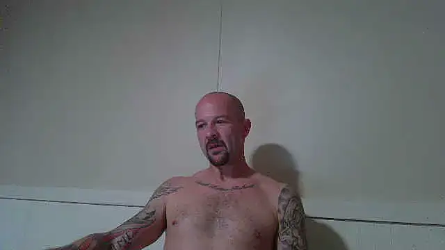 Snapshot of Kinkster615 chatting on June 17, 2:25 am Kinkster615 online show from June 17, 2:25 am