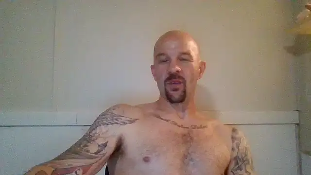 Snapshot of Kinkster615 chatting on June 25, 2:22 am Kinkster615 online show from June 25, 2:22 am