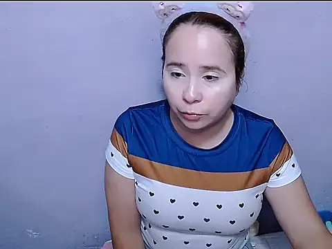 SubLayla01 online show from May 10, 8:47 pm