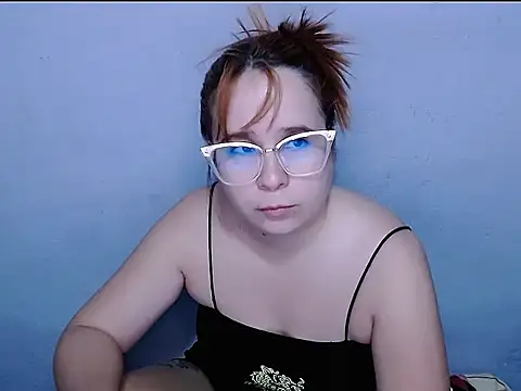 SubLayla01 online show from May 16, 6:07 pm