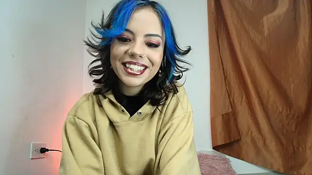 Snapshot of Alicia_Ortiiz chatting on March 15, 2:03 am Alicia Ortiiz online show from March 15, 2:03 am