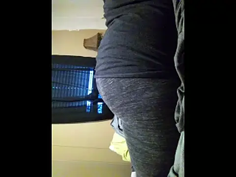 Snapshot of missthickness35_Pika chatting on February 14, 10:39 pm missthickness35 Pika online show from February 14, 10:39 pm