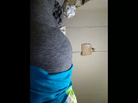 Snapshot of missthickness35_Pika chatting on February 19, 1:34 am missthickness35 Pika online show from February 19, 1:34 am