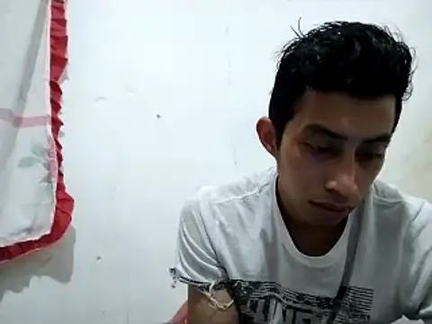 Flaquito pitudo online show from March 18, 3:20 am