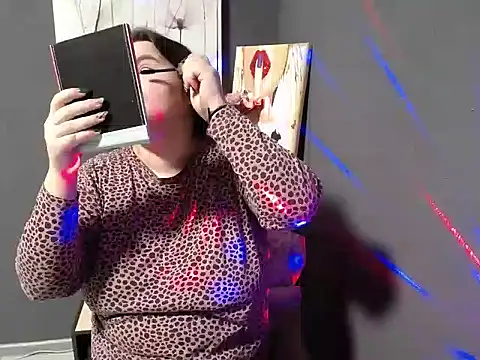 so shy online show from January 13, 7:43 am