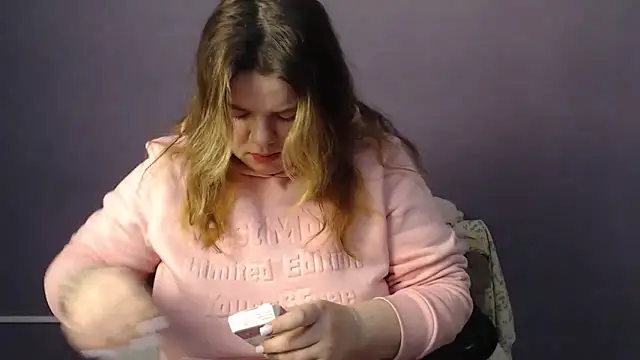 so shy online show from February 25, 7:18 am