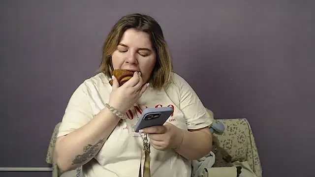 so shy online show from March 9, 7:01 am